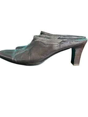 Liz Claiborne Dark Brown Pointed-Toe Leather Mule Heels